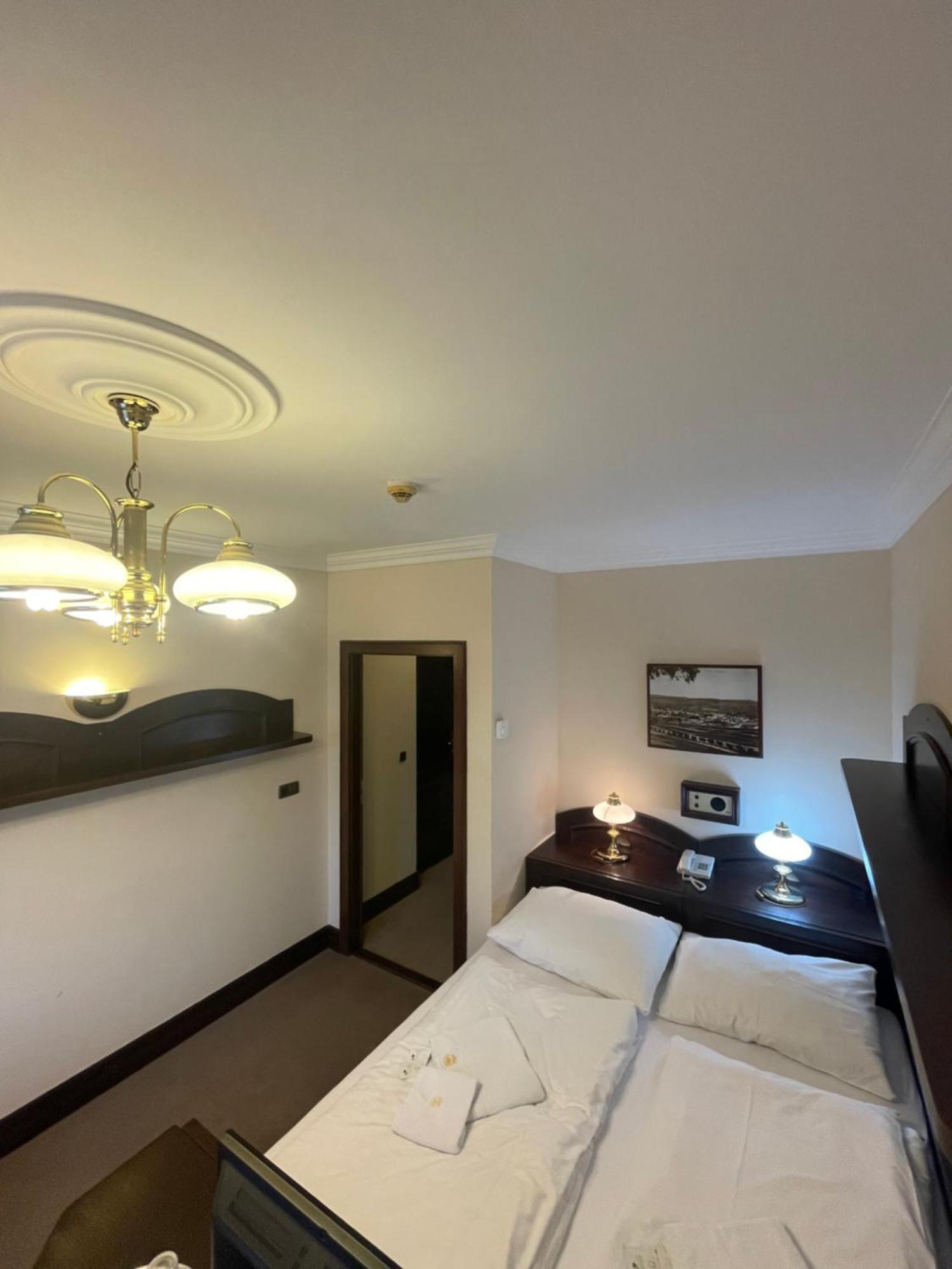 Hotel Bravo Ceska Trebova Dış mekan fotoğraf