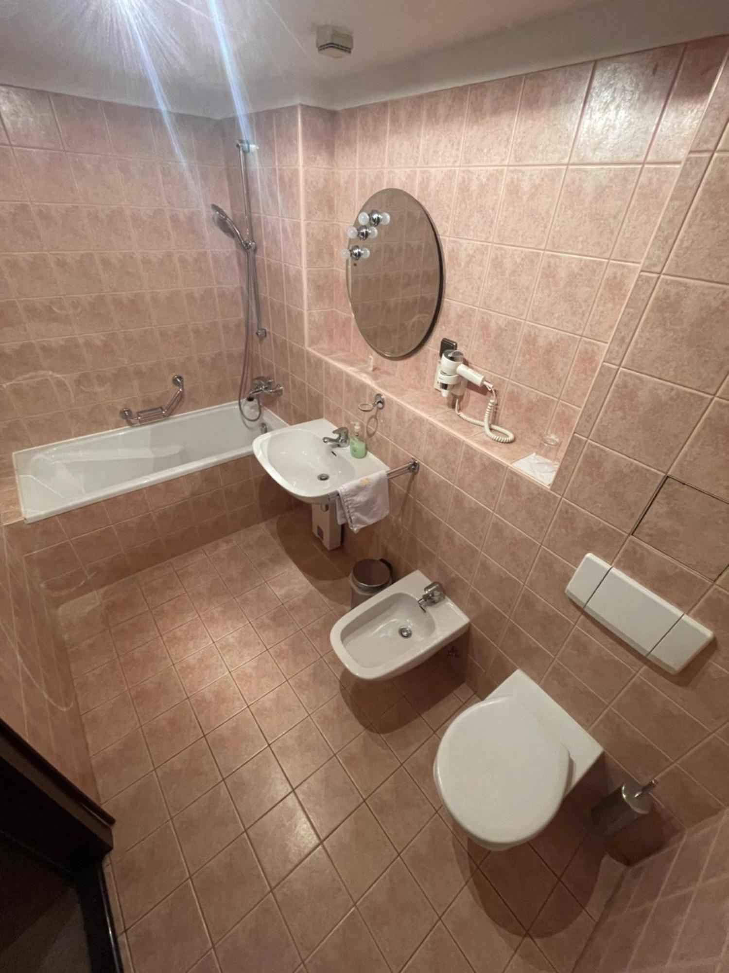 Hotel Bravo Ceska Trebova Dış mekan fotoğraf