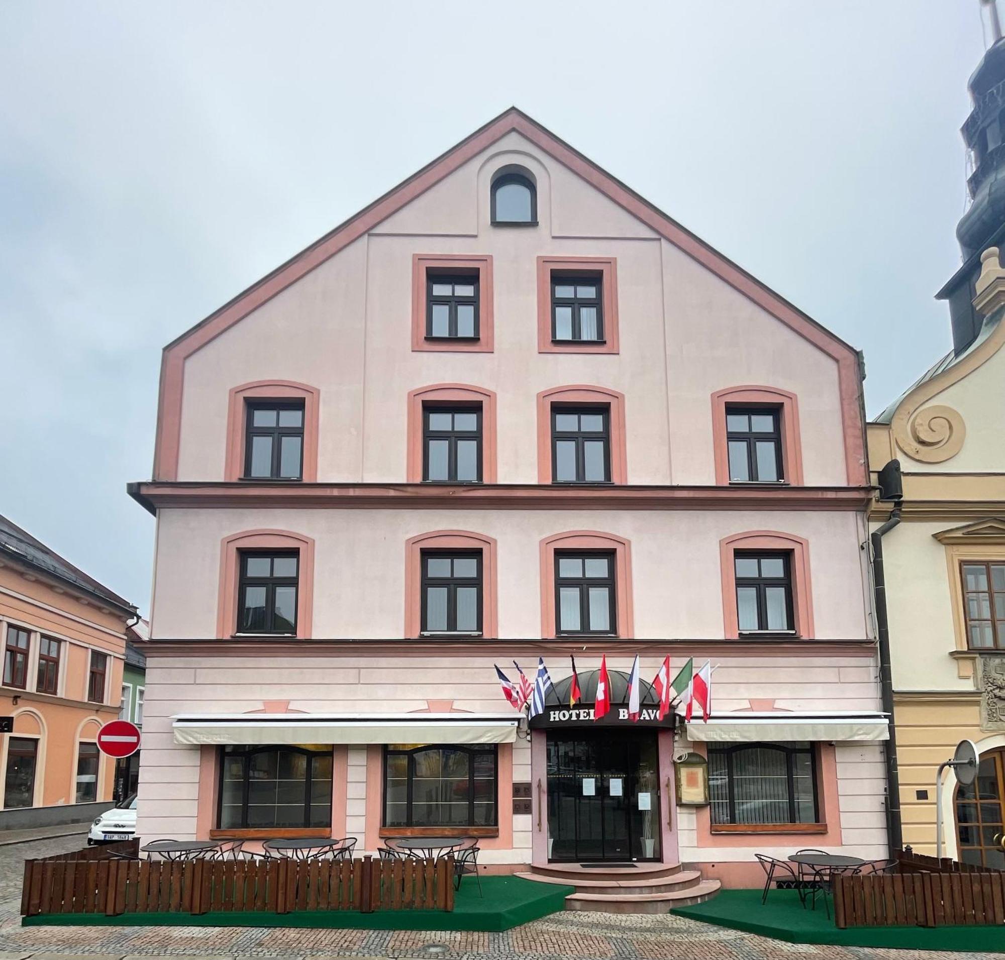 Hotel Bravo Ceska Trebova Dış mekan fotoğraf